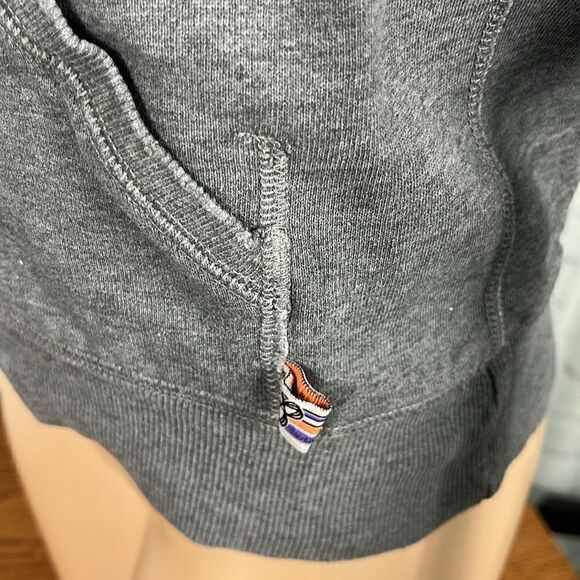 TNA Aritzia Sweater Adult Medium Gray Purple Baltic Spiro Embroidered Hoodie - Picture 9 of 10